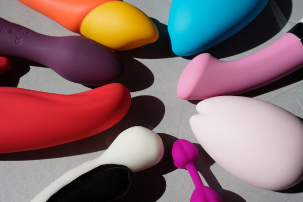 3 Large Sex Toys to Help You Go Big in the Bedroom